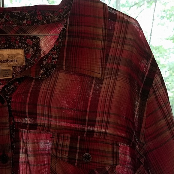 Dressbarn - Plaid Top - Picture 6 of 6